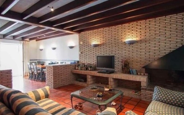 Spacious Holiday Home in Isla de Tabarca With Patio