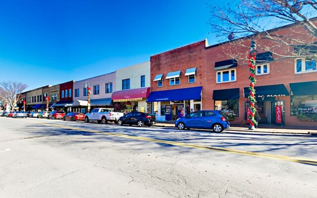 146 North Main - 2 Br Condo