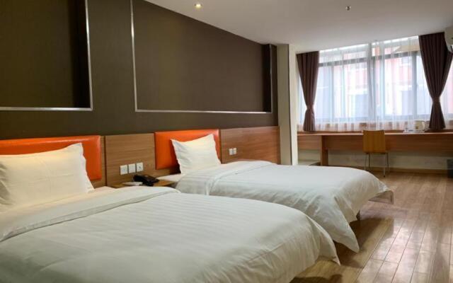 7Days Inn Yingshang Lan-Star building materials market
