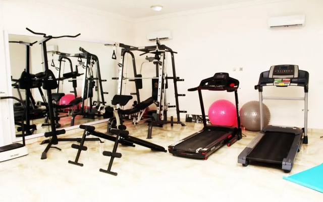 C'ron Hotels And Suites