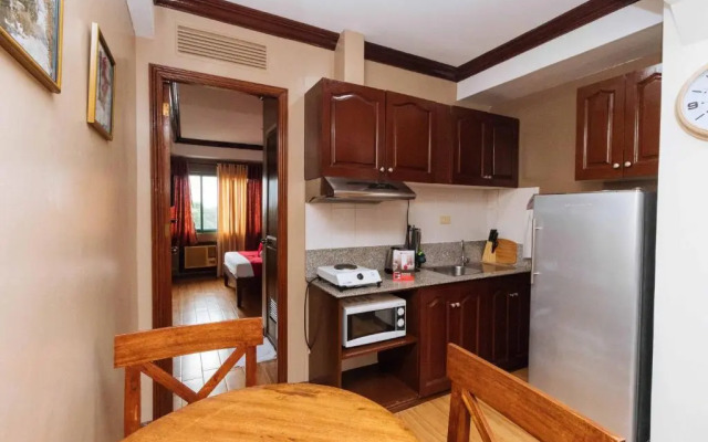 RedDoorz @ Moonwalk Paranaque