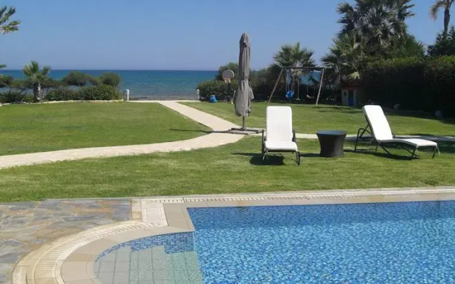Ionion Beachfront Villa