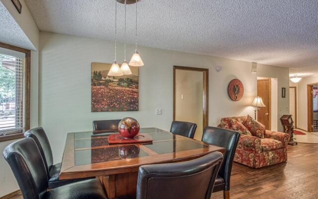 02101 - 1 LaCanada Lane