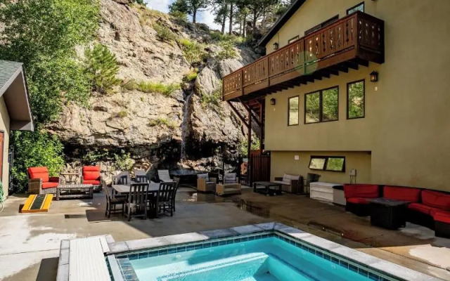 Silver Moon Inn