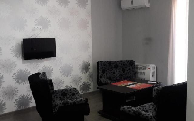 Lia Apartment1