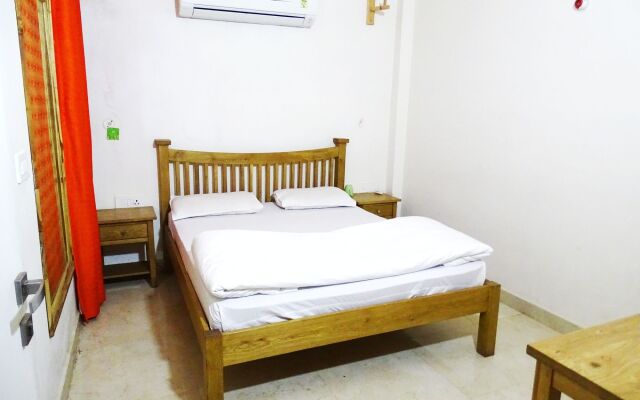 Mosutache Agra - Hostel