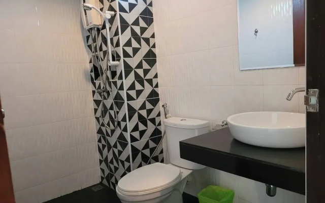Snooze Inn Phuket