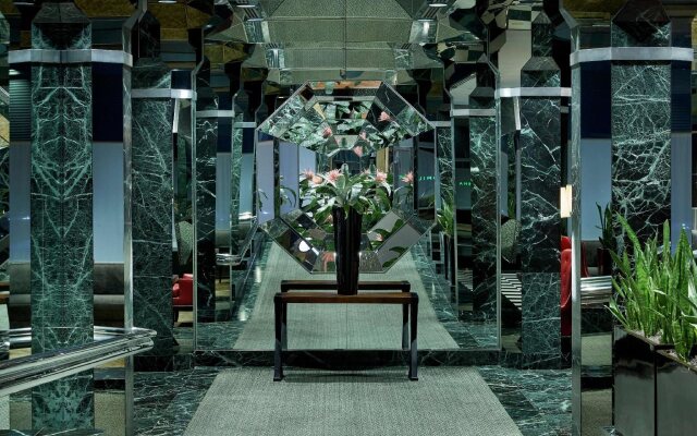 Millennium Hilton New York One UN Plaza