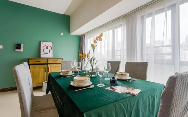Locals Boutique Apartment Huafa No.11