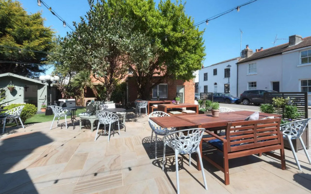 Somerset House Hotel & Restaurant