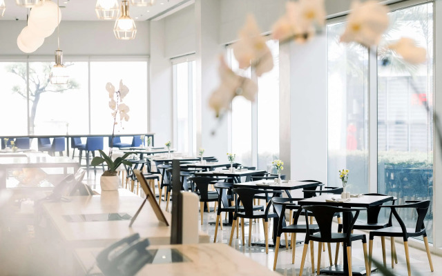 Park Inn By Radisson Clark