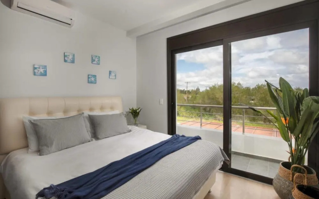 Dias Villas Collection