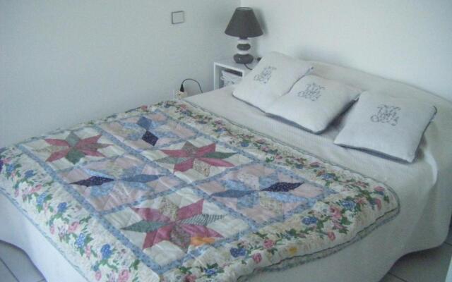 Appartement Royan, 2 Pièces, 4 Personnes - Fr-1-494-63