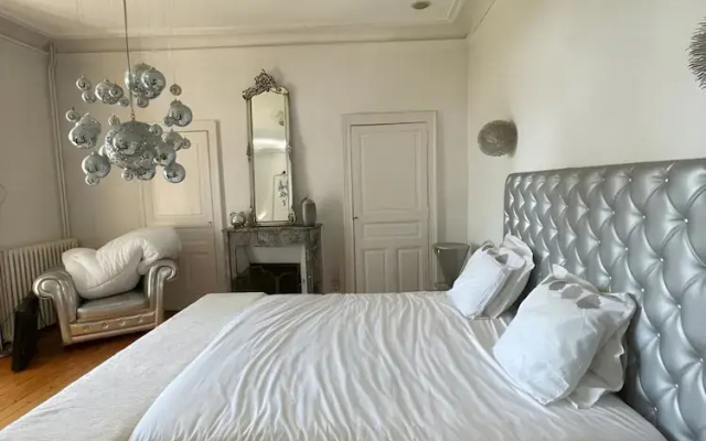 Estate in Saint-pavace Near Le Mans Circuit