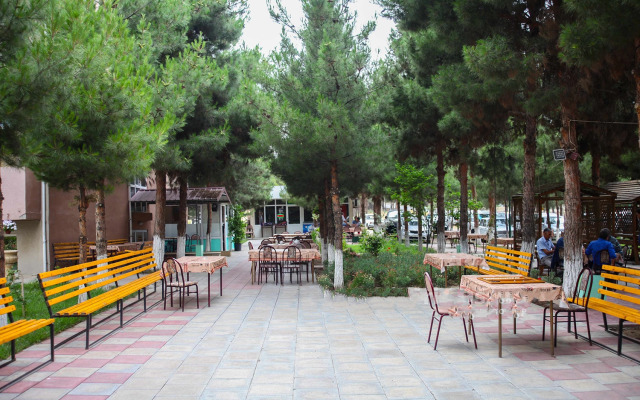 Красивый Нафталан