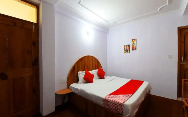 OYO 14741 Home Pleasant Studio at Kanyal Road