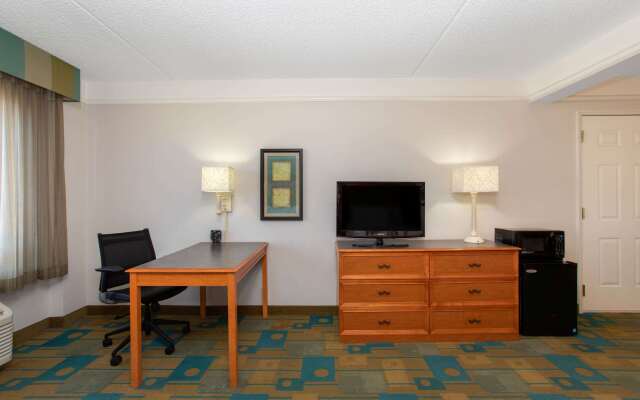 La Quinta Inn & Suites by Wyndham Denver Southwest Lakewood