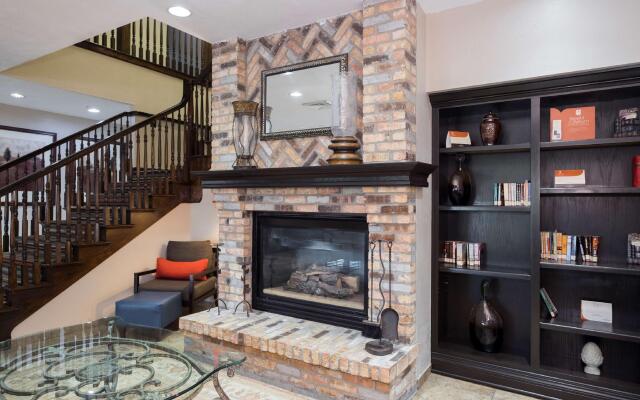 Holiday Inn Express & Suites Chicago Matteson by IHG