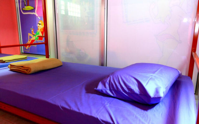 OYO 586 I Hostel Phuket