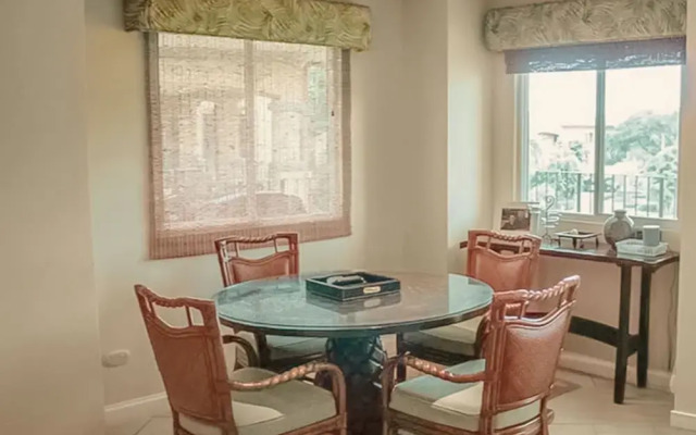 CR Luxury Del Mar 4F 1 Bdrm