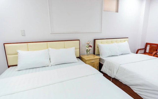 Light Hotel