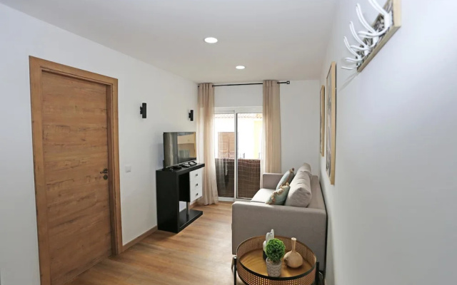 B55 - Santo Amaro Hill Apartment