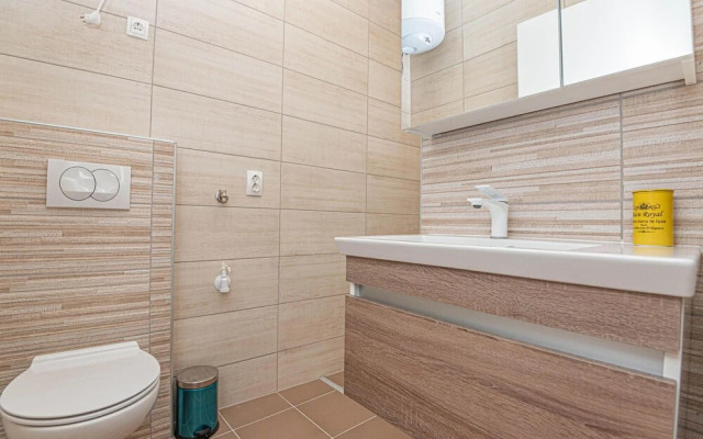 Stunning Apartment in Brodarica With Wifi and 1 Bedrooms