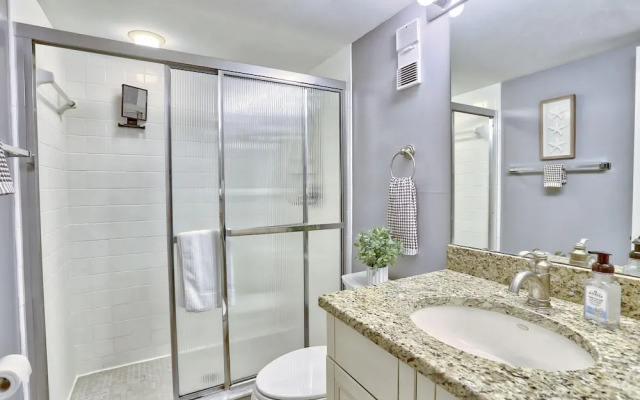 Land's End 4-206 Bay Front - Premier