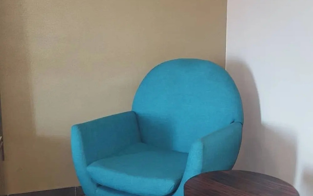 Network Hotel and Suites