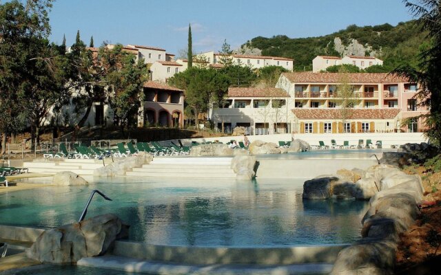 Modern Holiday Home With Dishwasher in the Ardèche Region
