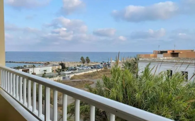 Apartamento 3 Dormitorios Frente al Mar Garrucha