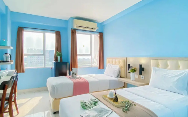 Blue Accent Studio (No Kitchen) At Elvis Tower Apartment