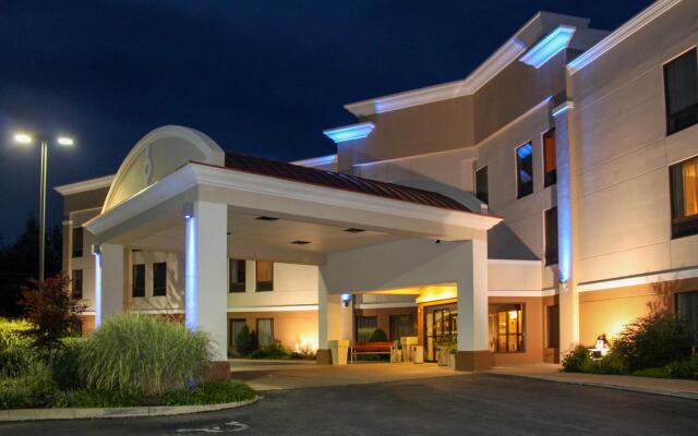 Holiday Inn Express Lewisburg/New Columbia, an IHG Hotel