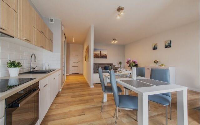 P&O Apartments Solec 13 with AC