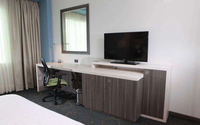 Hampton Inn & Suites by Hilton Aguascalientes Airport