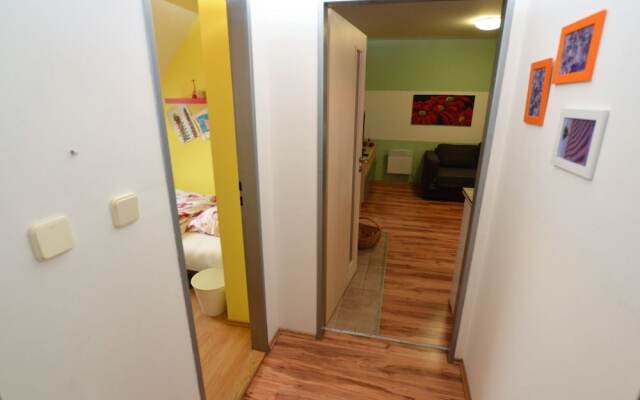 Comfy Holiday Home near Forest in Medenec