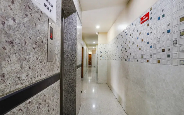 Fabhotel Sree Vishnu Bhavan