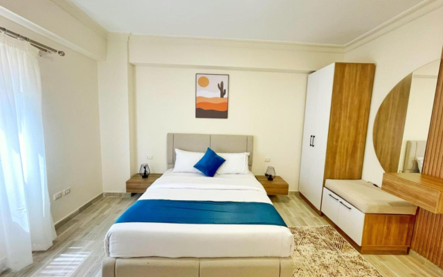 Settle Inn South 90 Apartments