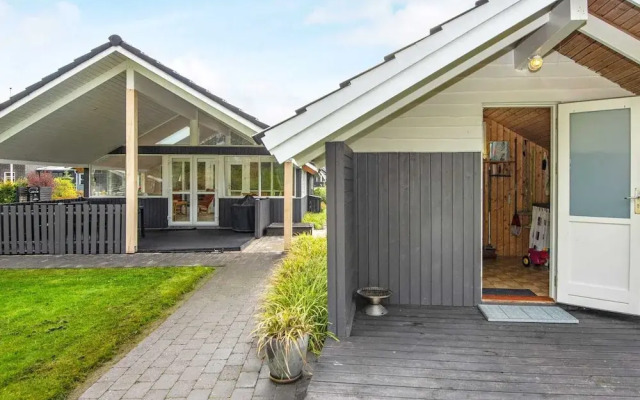 Delightful Holiday Home in Hovborg Jutland with Whirlpool