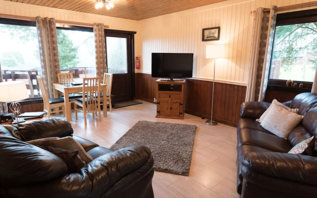 Birch Lodge 23 With Hot Tub, Newton Stewart