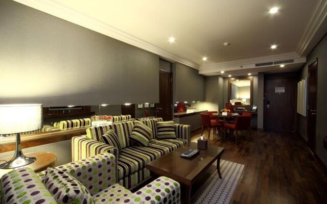 Radisson Blu Hotel and Convention Center, Riyadh Minhal