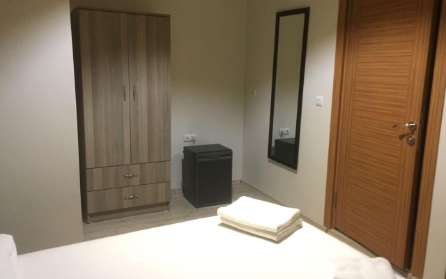 Mayer Catikkas Suites