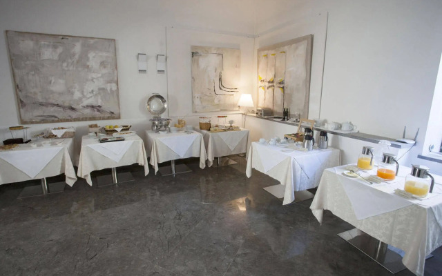 Palazzo Brunaccini Boutique Hotel