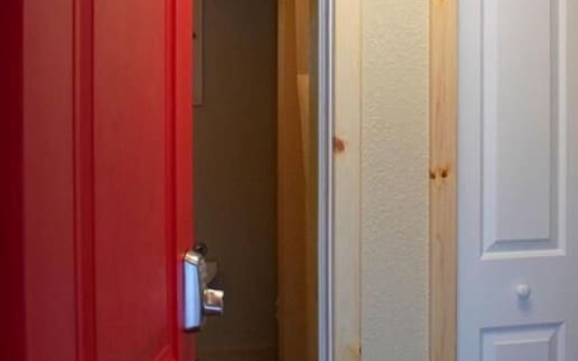 Tahquamenon Suites Lodging