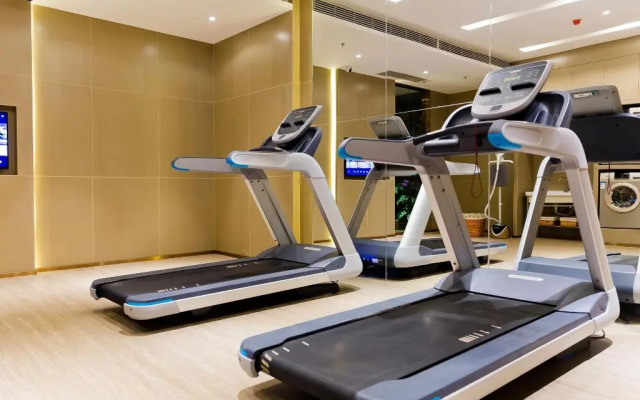 Lavande Hotel (Shenzhen Dongmen Shuibei Cuizhu Subway Station)