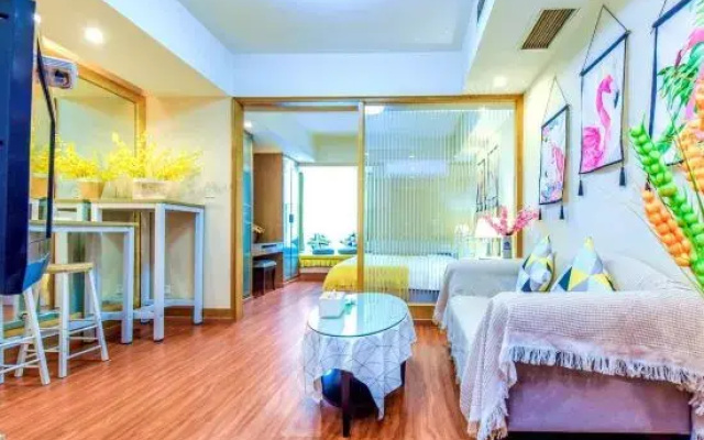 Langqing Hongsheng Hotel Apartment (Guanyin Bridge Branch)