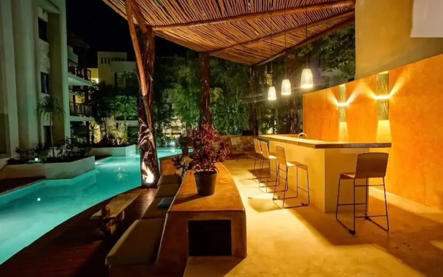 Sleeps 4-6-amazing 2 Bedroom Ph With Bbq & Jacuzzi