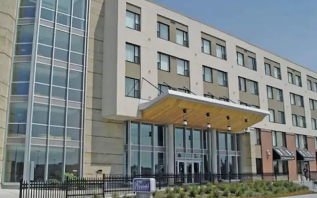 Residence & Conference Centre - Ottawa West