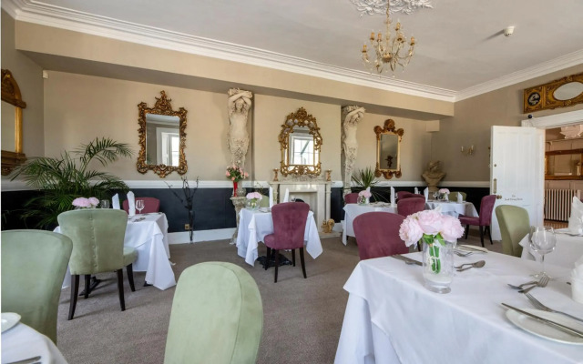 Plas Maenan Country House