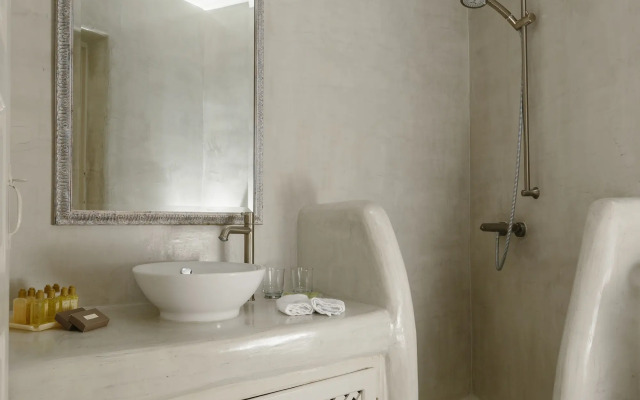 Oia Mare Villas